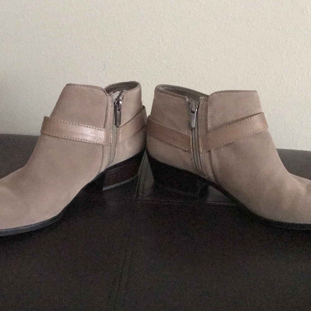 COPY - Sam Edelman Booties - Picture 3 of 5